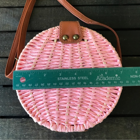 Lucky 7 Pink Round Straw Purse - Picture 10 of 11